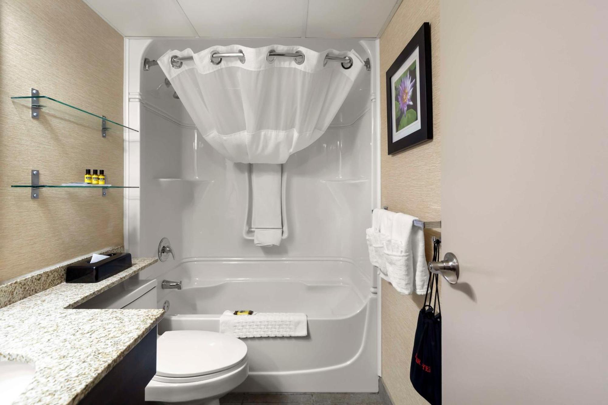 Best Western Plus City Centre Inn Edmonton Exteriör bild