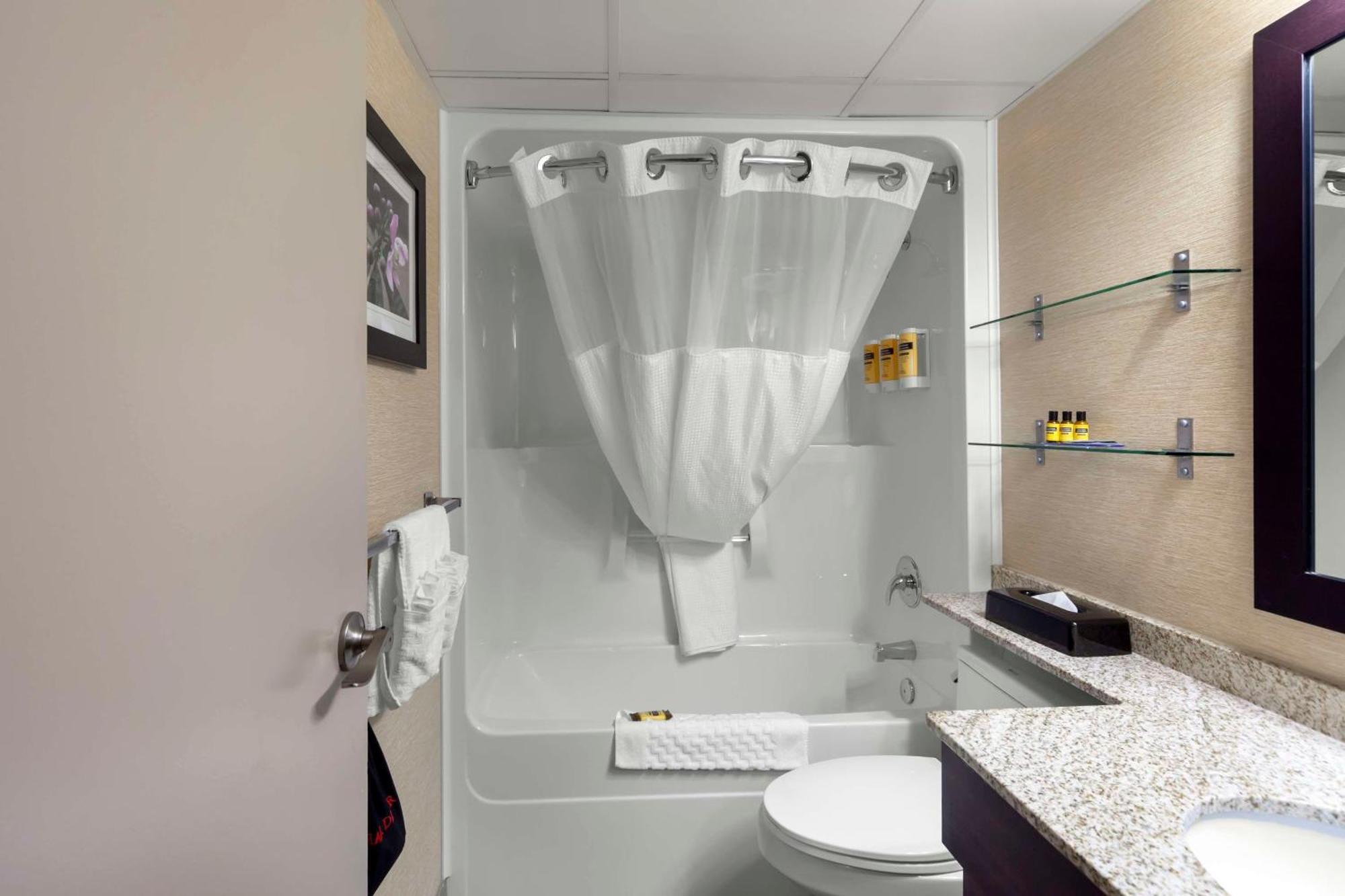 Best Western Plus City Centre Inn Edmonton Exteriör bild